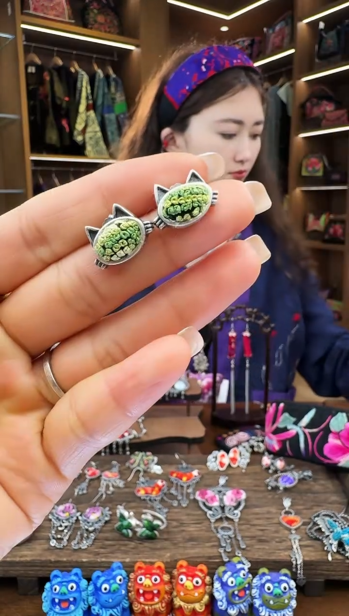 【闪购商品】织绣293黔东南苗族刺绣