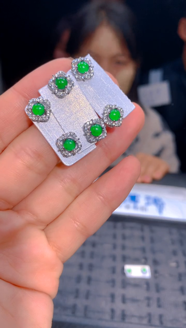 【闪购商品】定制翡翠未镶嵌8多样性发货（发其一）