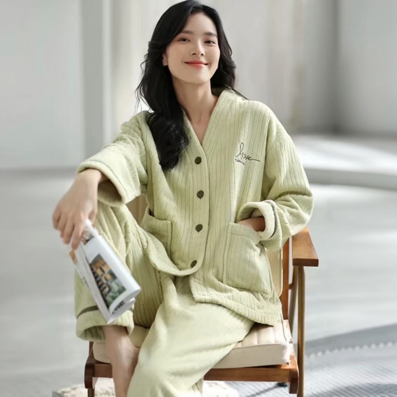 【专柜版】秋冬季法兰绒家居服睡衣女时尚套装简约舒适不掉毛宿舍