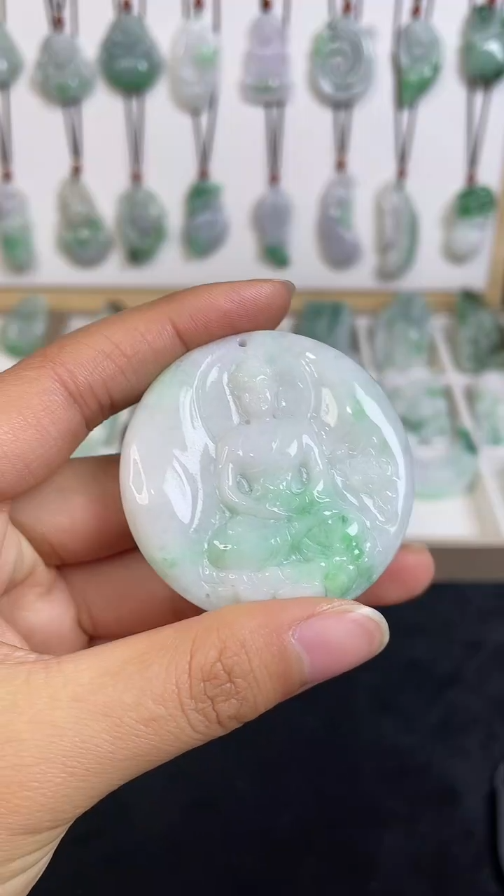 颈饰未镶嵌翡翠1