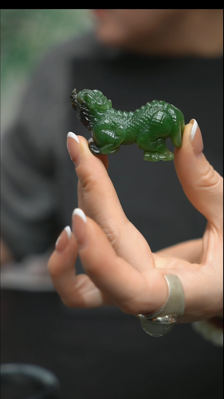 颈饰未镶嵌和田玉e****s颈饰 未镶嵌 和田玉 e*s