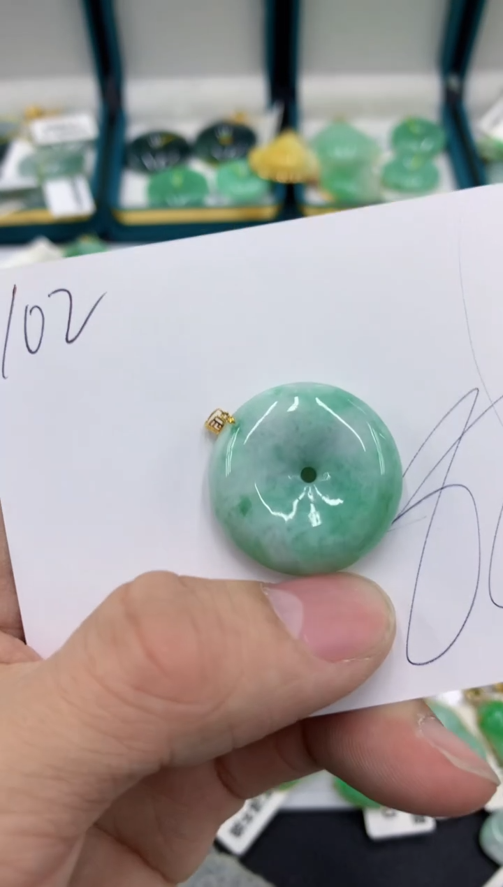 【闪购商品】翡翠颈饰18K金镶嵌号链接11111