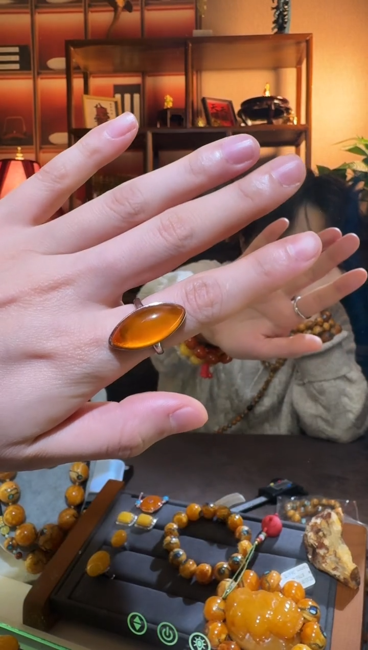 琥珀颈饰银S925镶嵌7539天然蜜蜡珠宝奇石