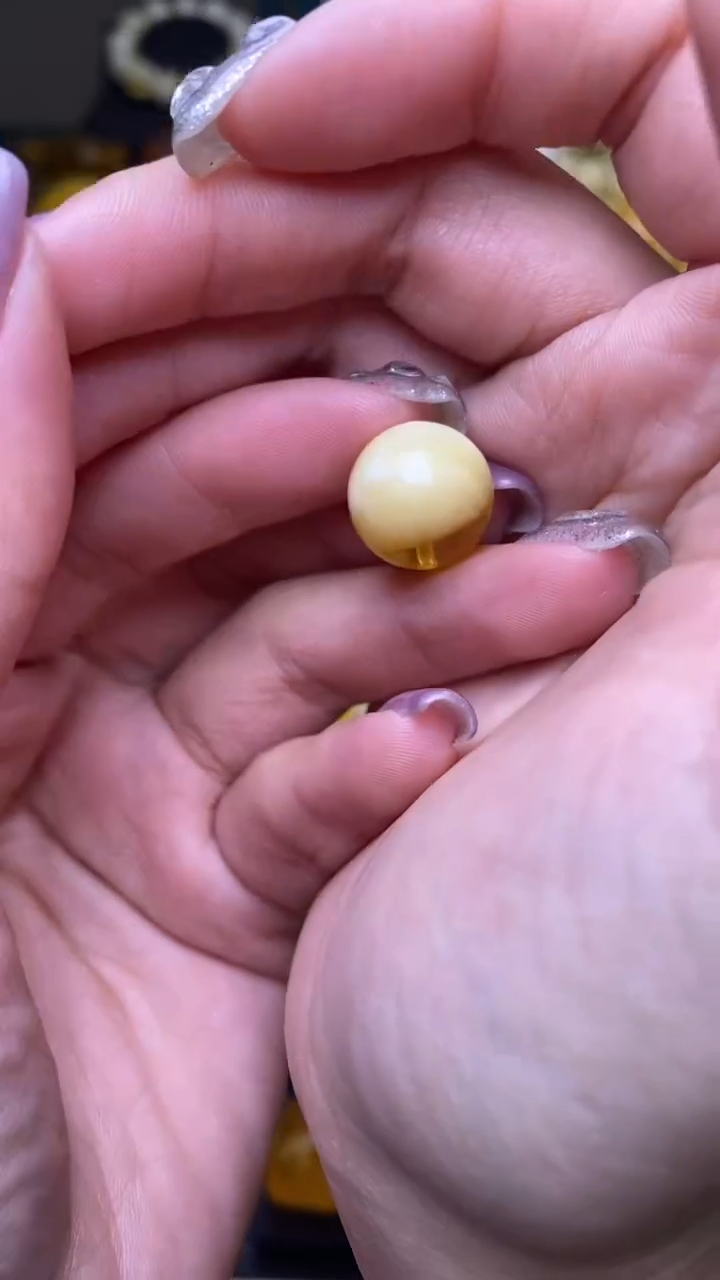 【闪购商品】琥珀裸石未镶嵌葵. 71