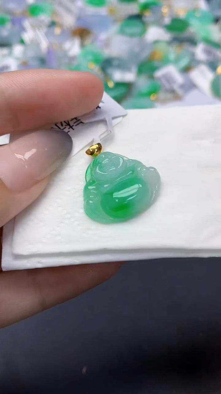 翡翠18K金镶嵌颈饰天然缅甸a货翡翠