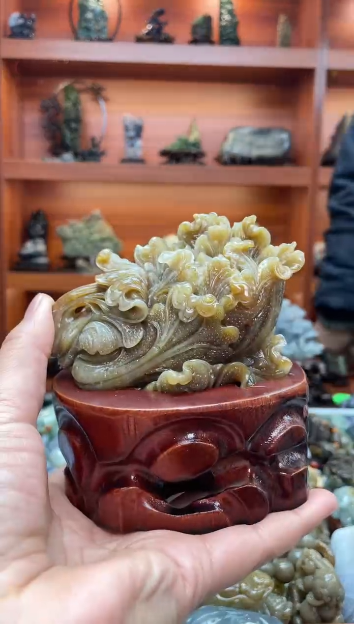 未镶嵌和田玉摆件1