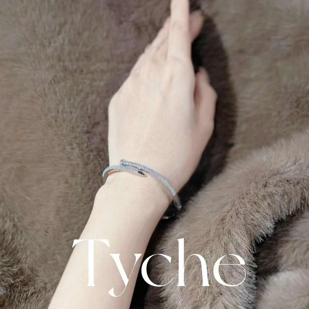 合金合成锆石手镯 【Tyche家】轻奢钉子手镯高级轻奢