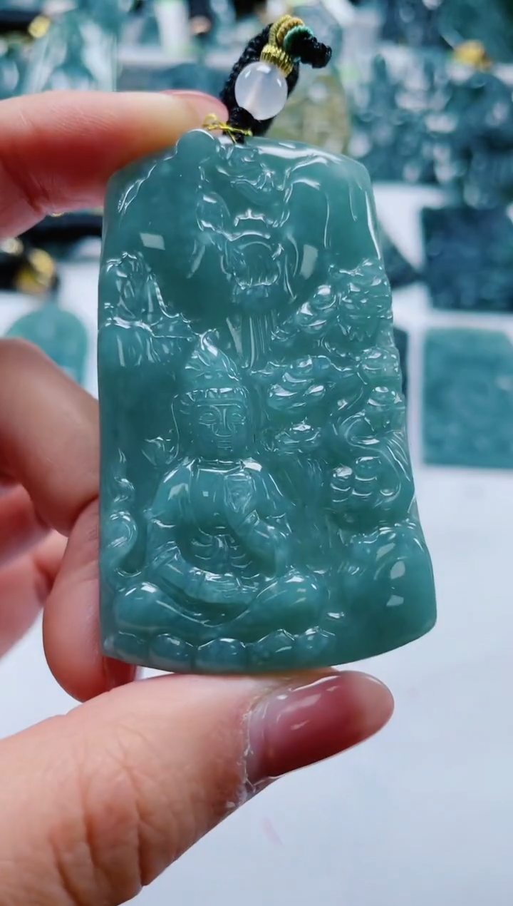 【闪购商品】翡翠颈饰未镶嵌