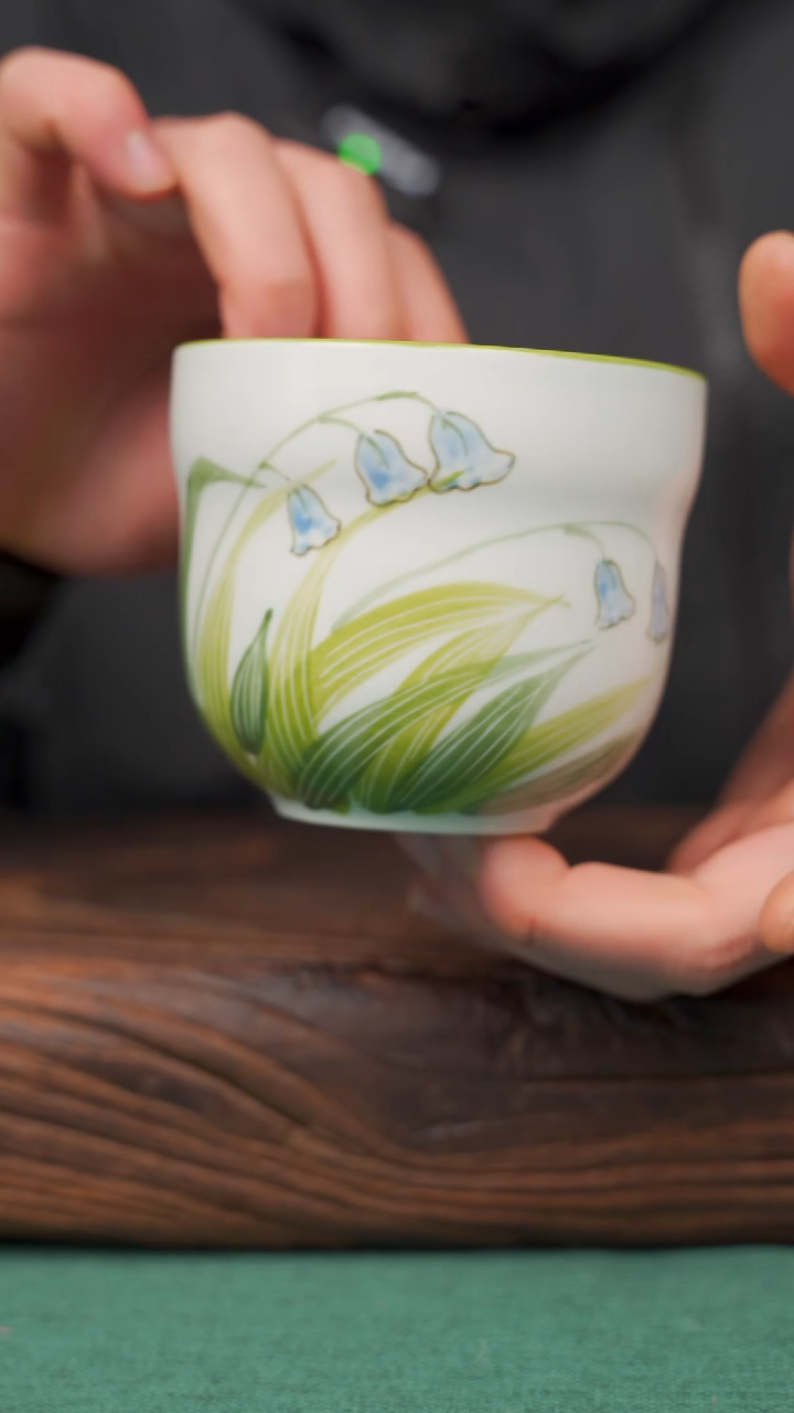 【闪购商品】瓷片98寻一缕瓷香杯釉下手工手绘瓷器