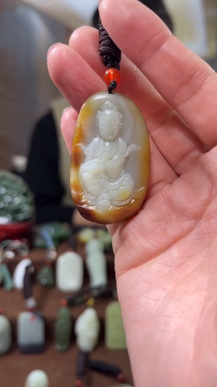 颈饰未镶嵌和田玉·