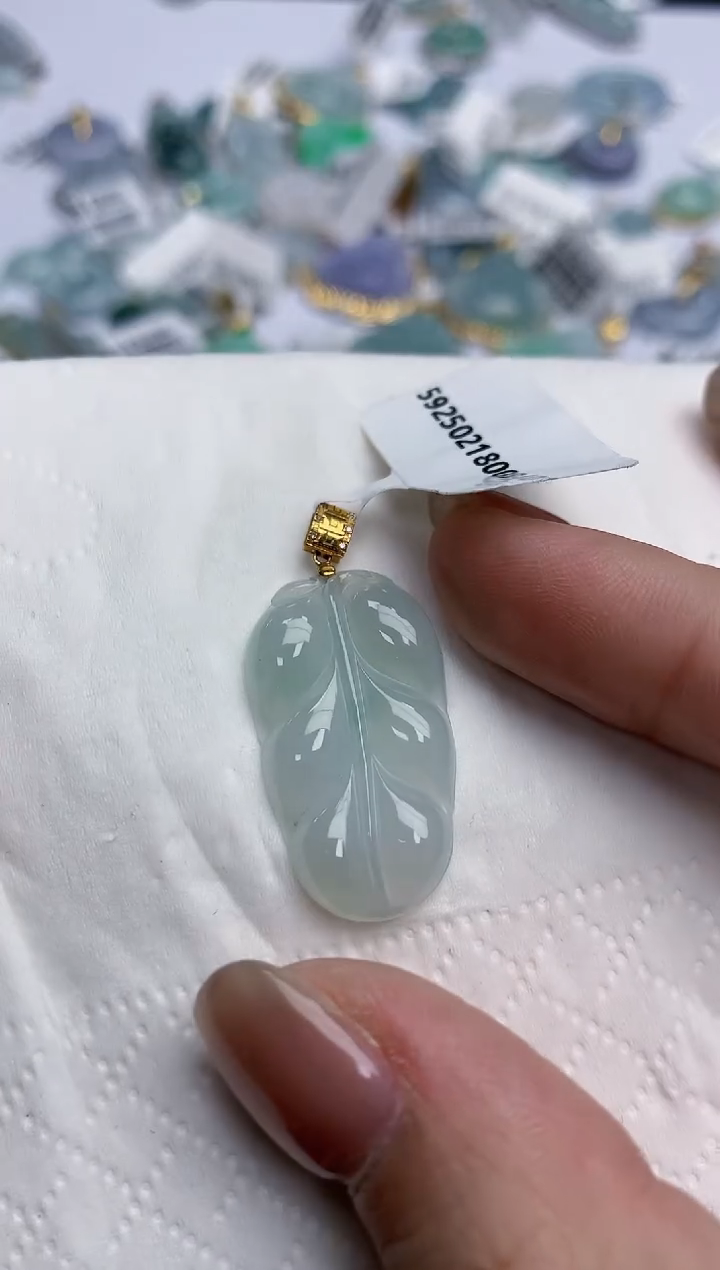 【闪购商品】翡翠颈饰18K金镶嵌天然缅甸翡翠A货