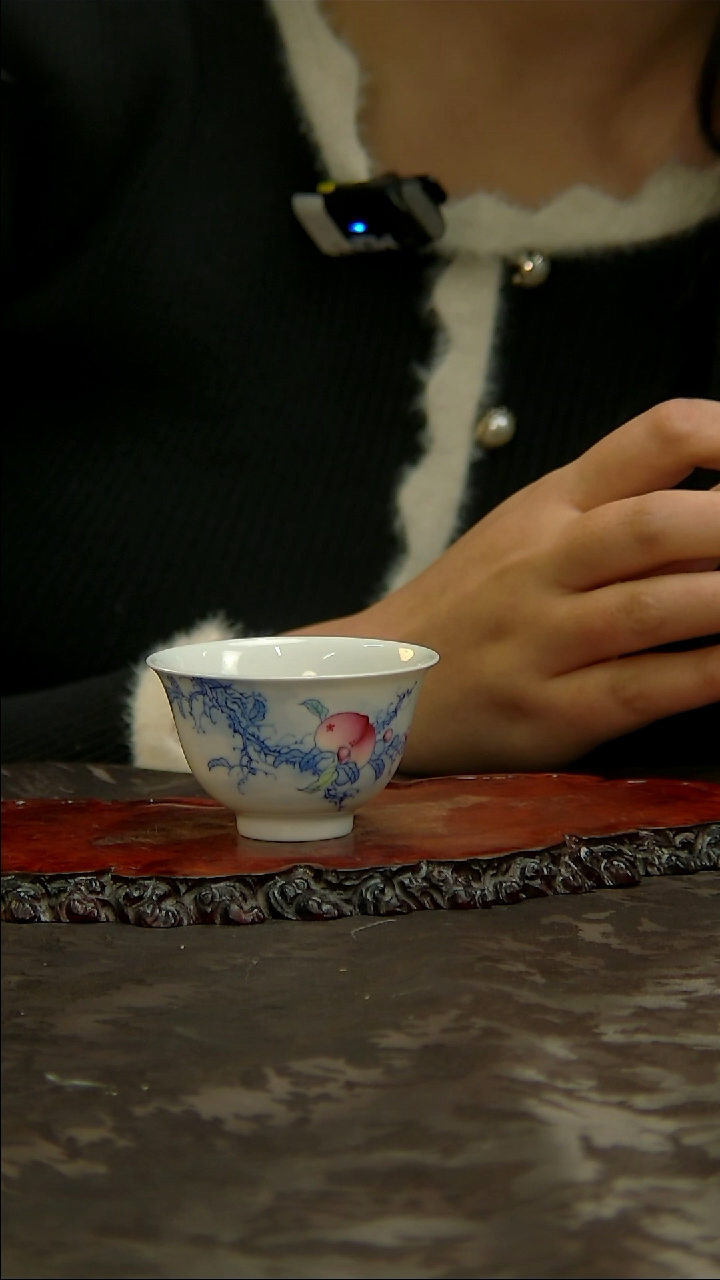 【闪购商品】青花手绘粉彩主人杯