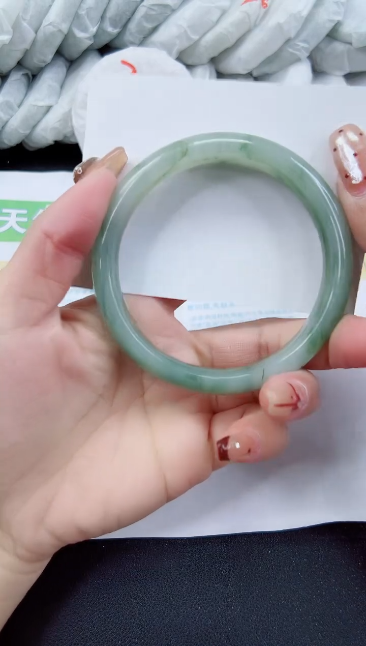 【闪购商品】石英质玉手镯未镶嵌294