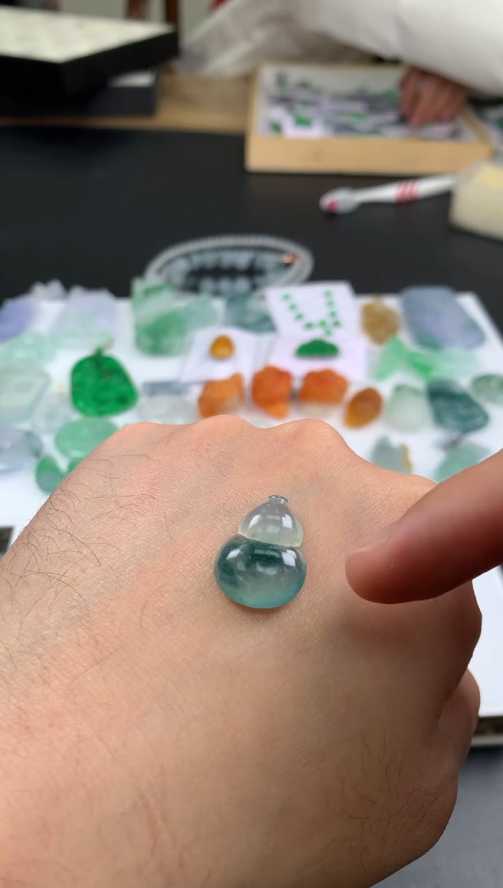 【闪购商品】定制翡翠未镶嵌翡翠