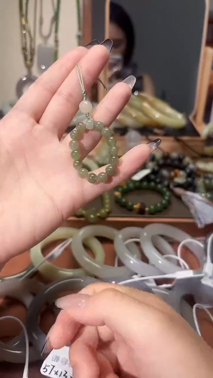 和田玉未镶嵌手机链1