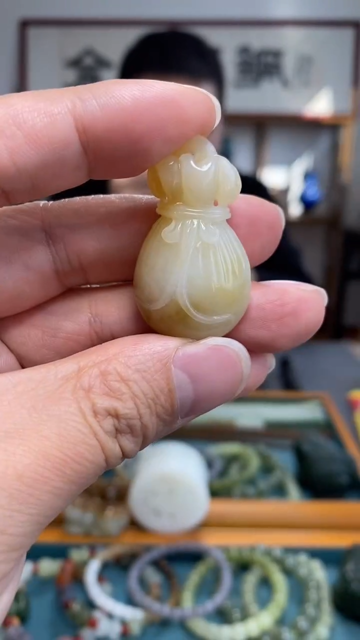 颈饰未镶嵌和田玉120