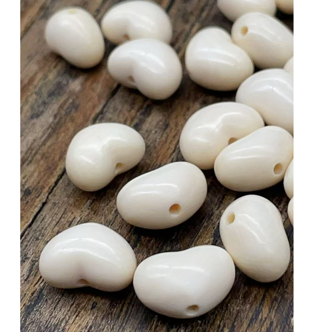 80637精品猛犸象牙12*8.8*7左右爱心配珠配饰（发其一）