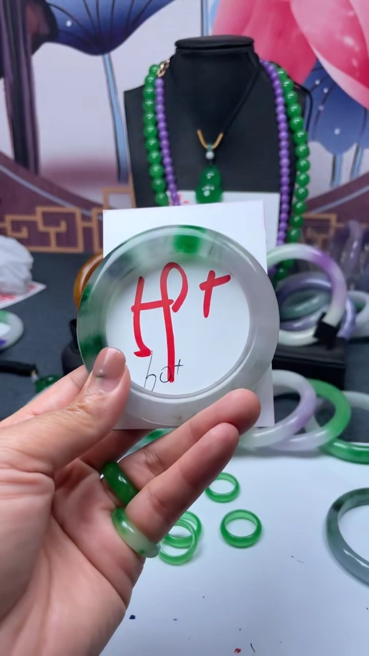 非金属仿水晶手镯