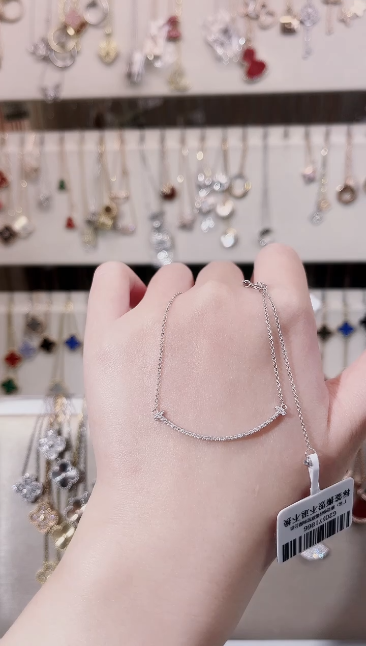 【闪购商品】钻石颈饰18K金镶嵌18K金镶嵌钻石 K白 