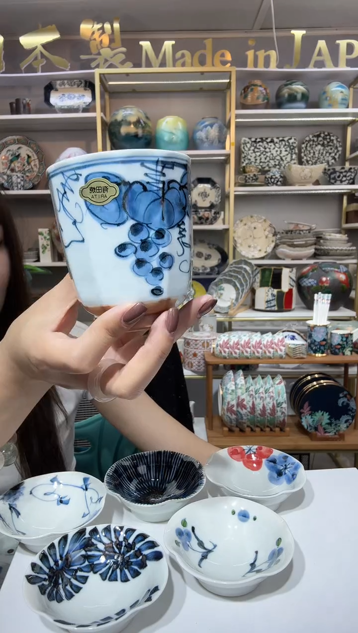 陶瓷一诚手握杯一只装蓝