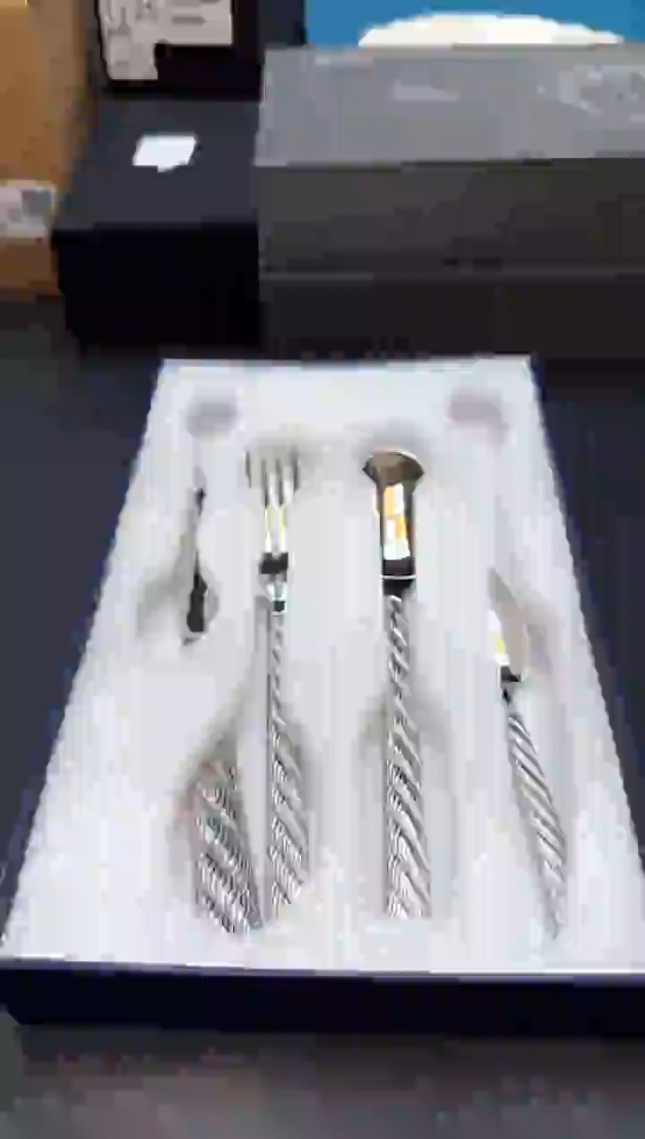 瓷片全新正品一件不留@@H1872