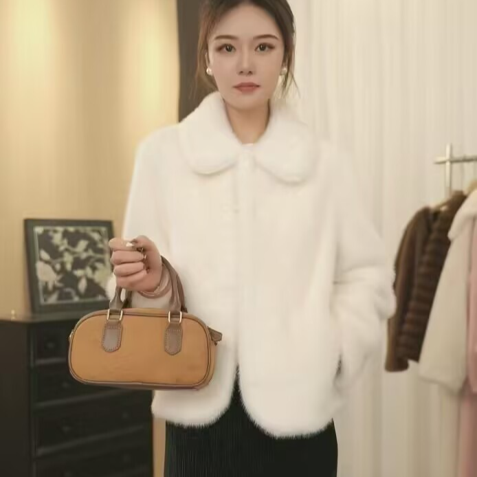 厚款翻领收口袖短款方领女短外套女款休闲黑色秋冬