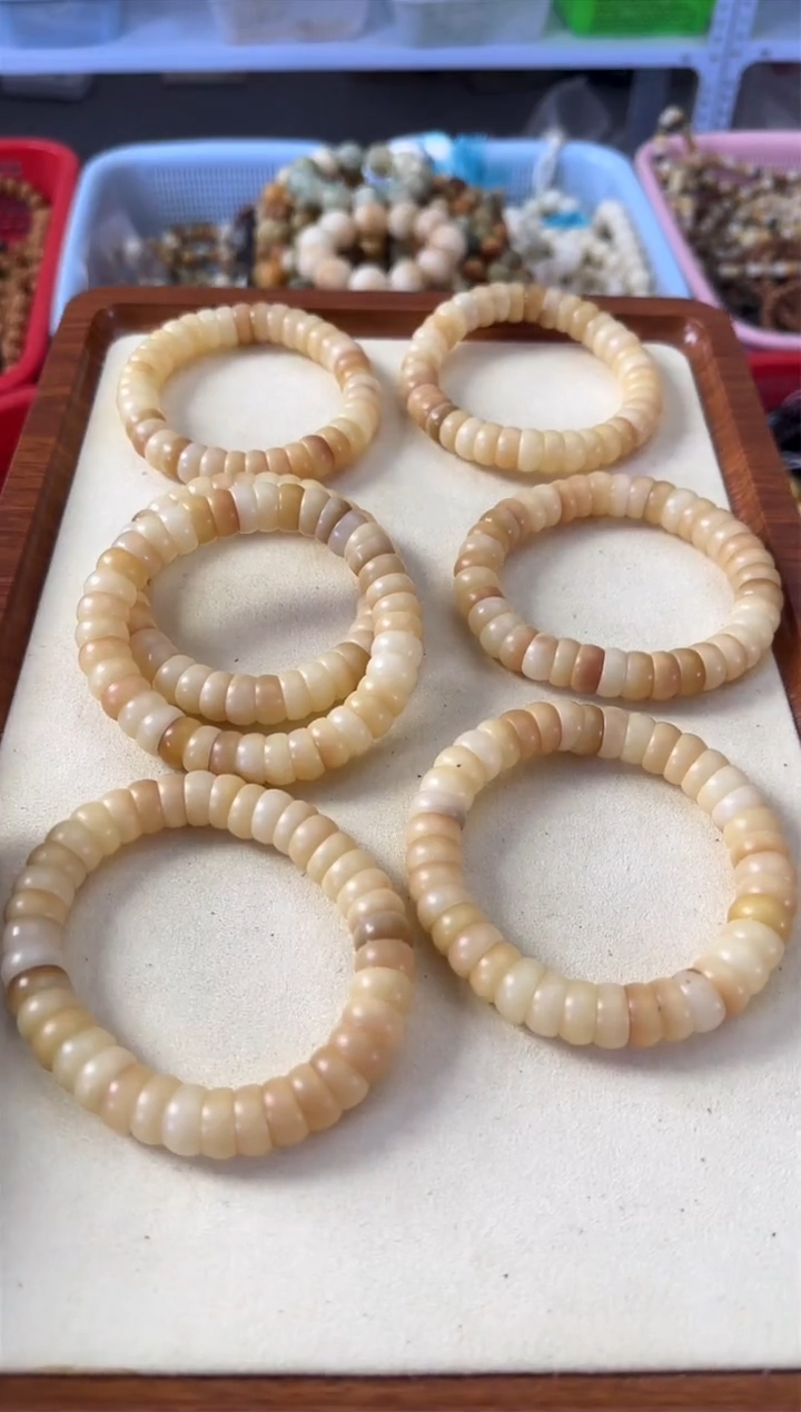 【闪购商品】白玉菩提手串12*菩提根奶黄碗肠单圈