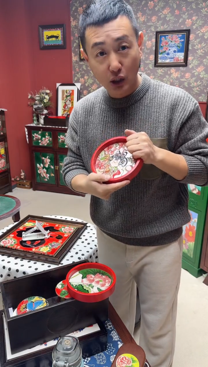 陶瓷15圆 红盘 两个  