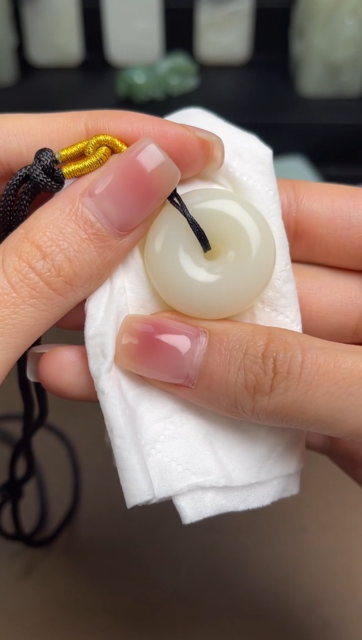 【闪购商品】和田玉颈饰未镶嵌100