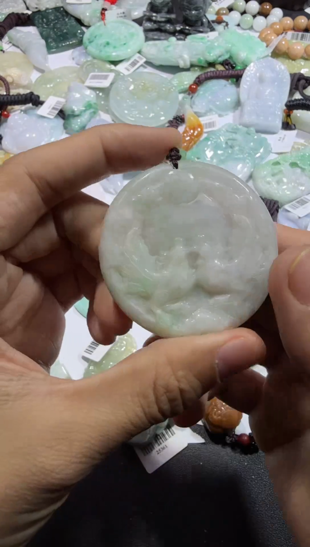 【闪购商品】翡翠颈饰未镶嵌00009484