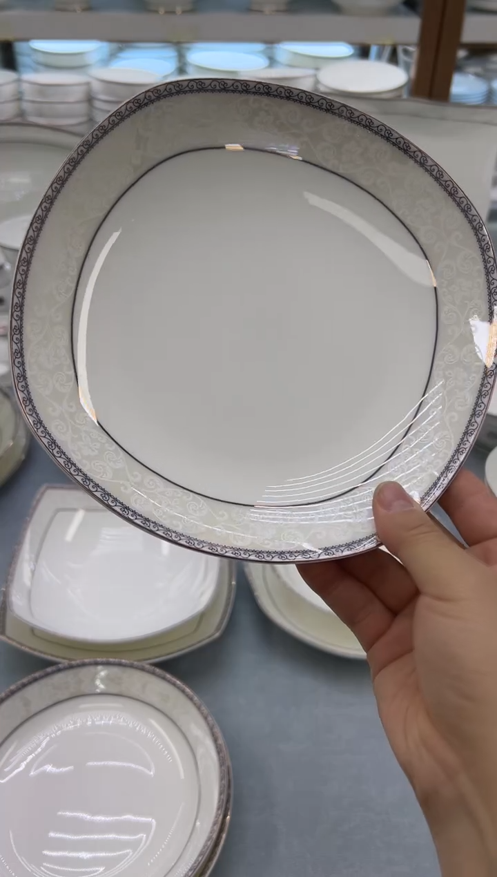 骨瓷玲珑8方2个  