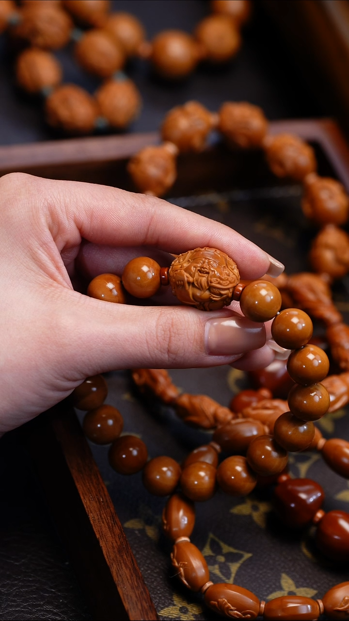 【闪购商品】橄榄核吊坠苏工橄榄核