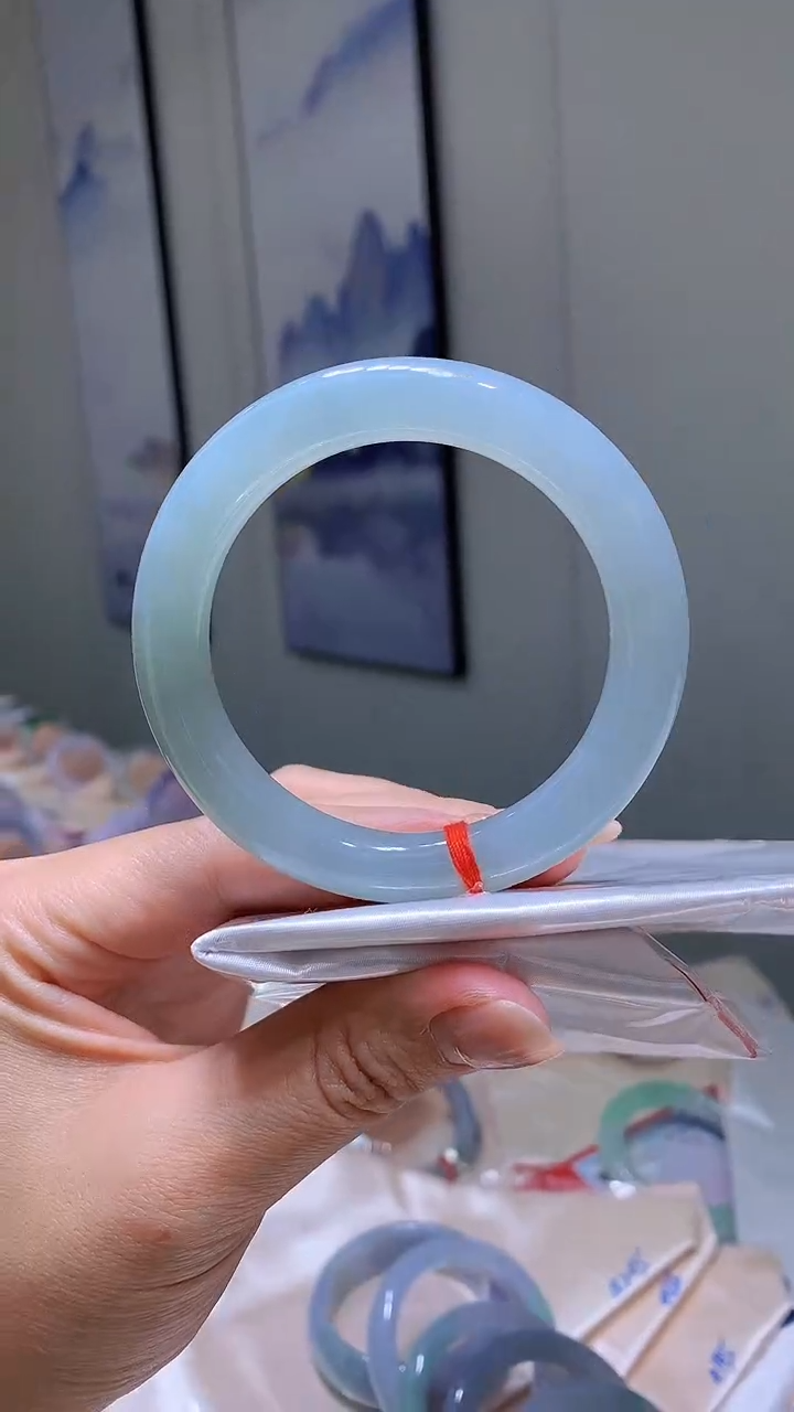 翡翠手镯未镶嵌翡翠手镯圈口56.5