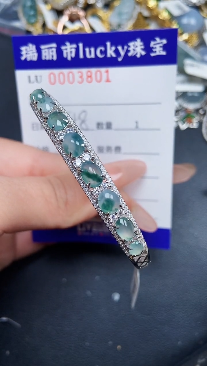 【闪购商品】翡翠颈饰银S925镶嵌3801