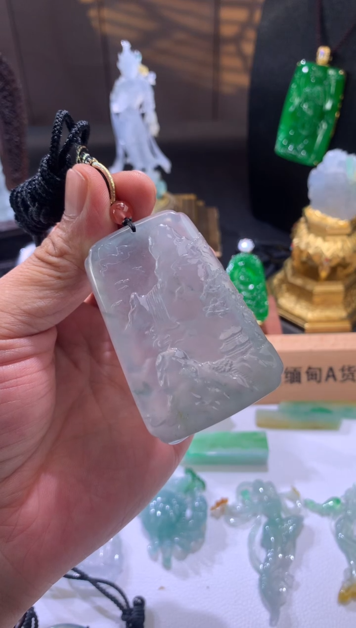吊坠(不含链)未镶嵌翡翠天然翡翠吊坠