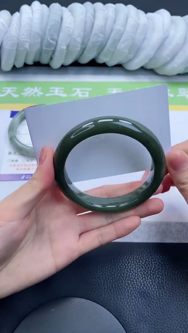 【闪购商品】和田玉手镯未镶嵌A337-60+