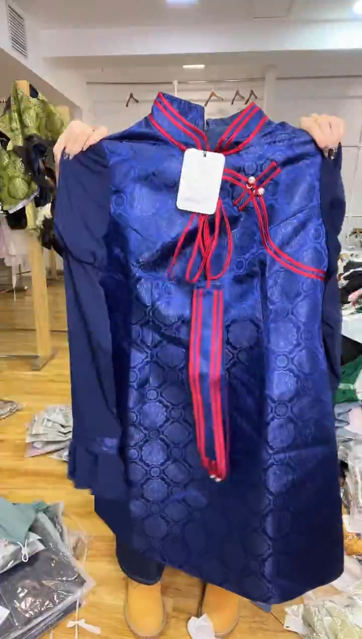 连衣裙       2XL码    130-140斤