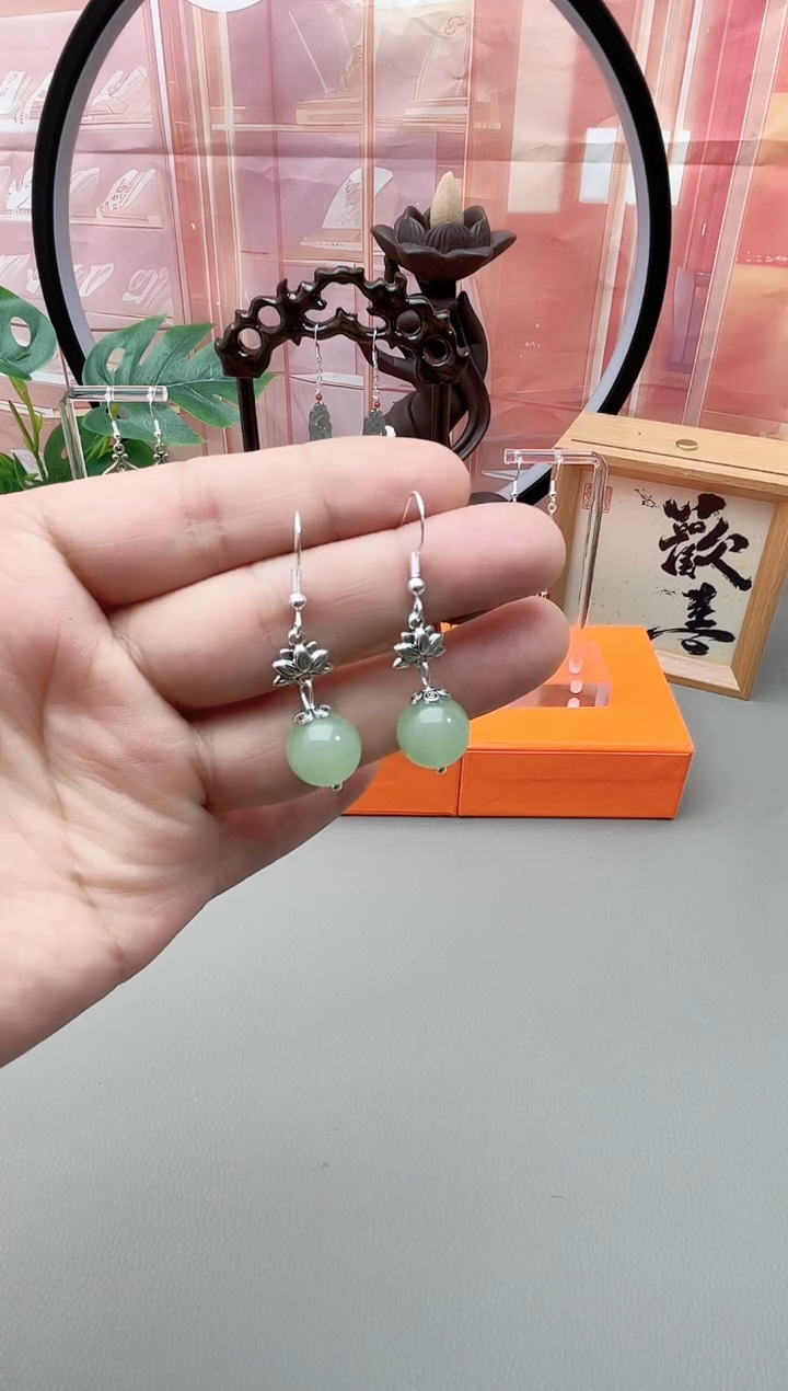 银S925镶嵌东陵石耳饰j2511