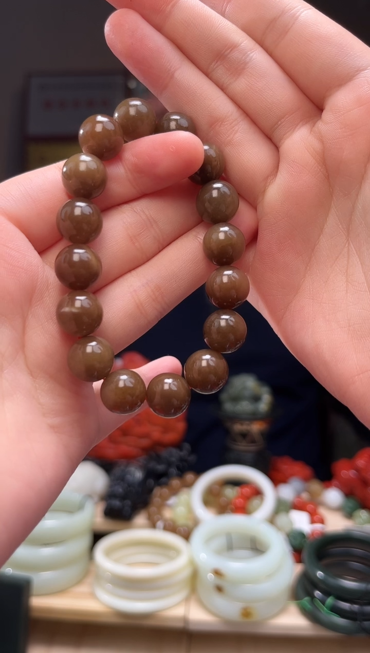 颈饰未镶嵌和田玉手串