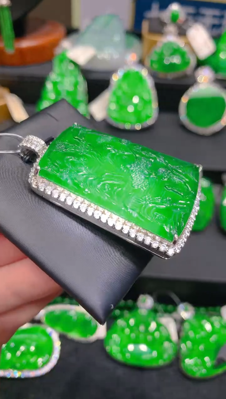 【闪购商品】翡翠颈饰银S925镶嵌66一季