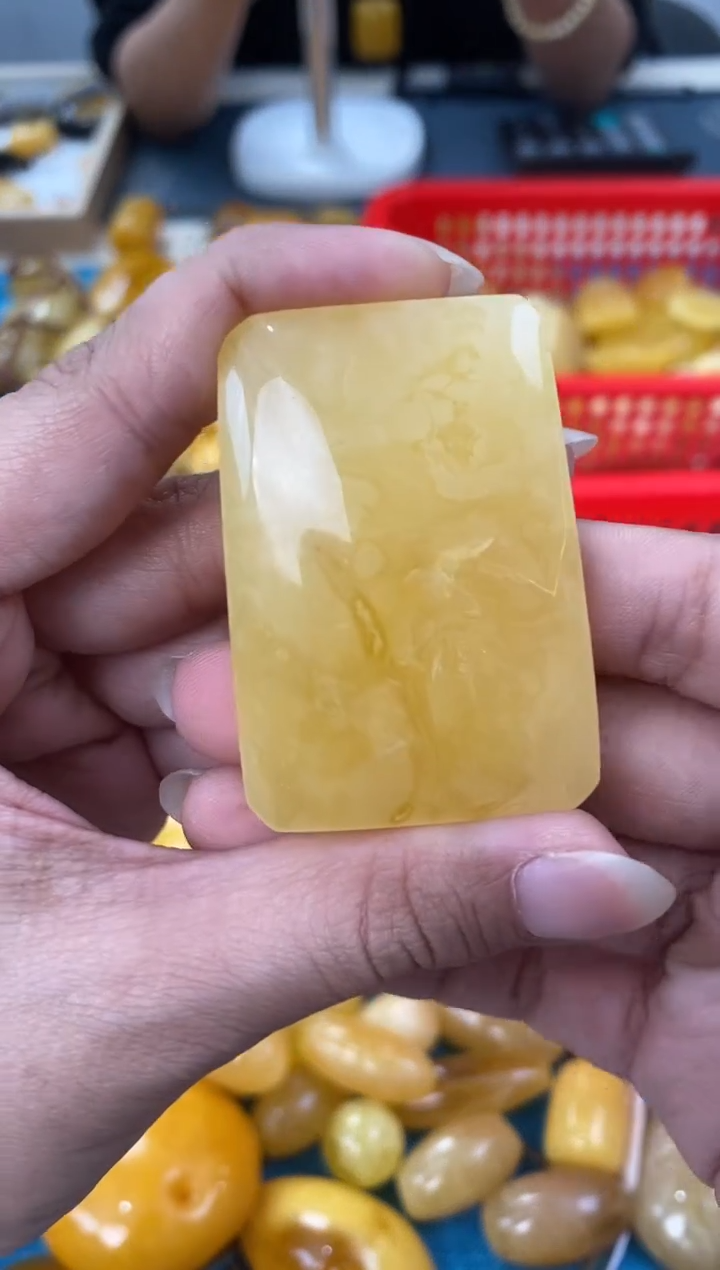 【闪购商品】琥珀裸石未镶嵌天然琥珀蜜蜡牌子