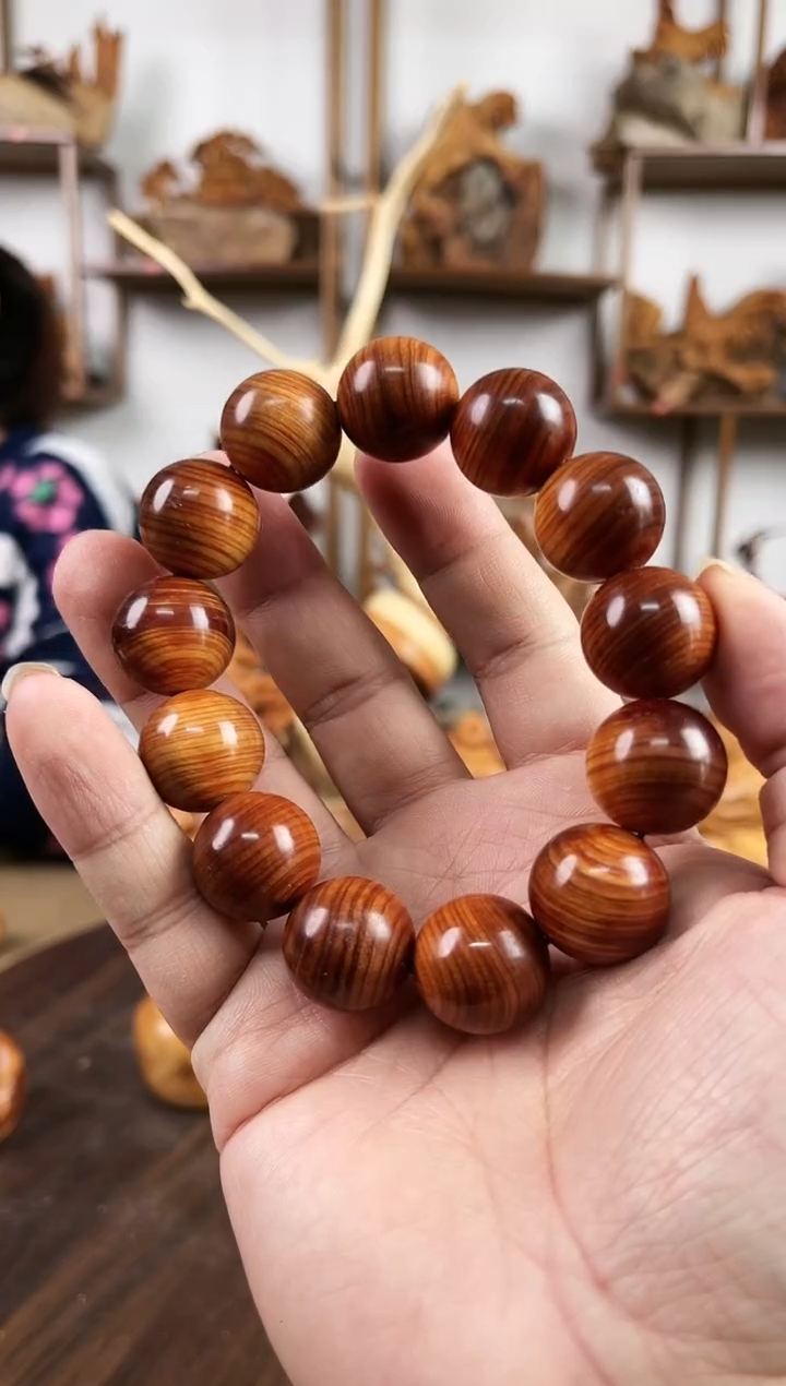 【闪购商品】柏木（崖柏）木雕1.8