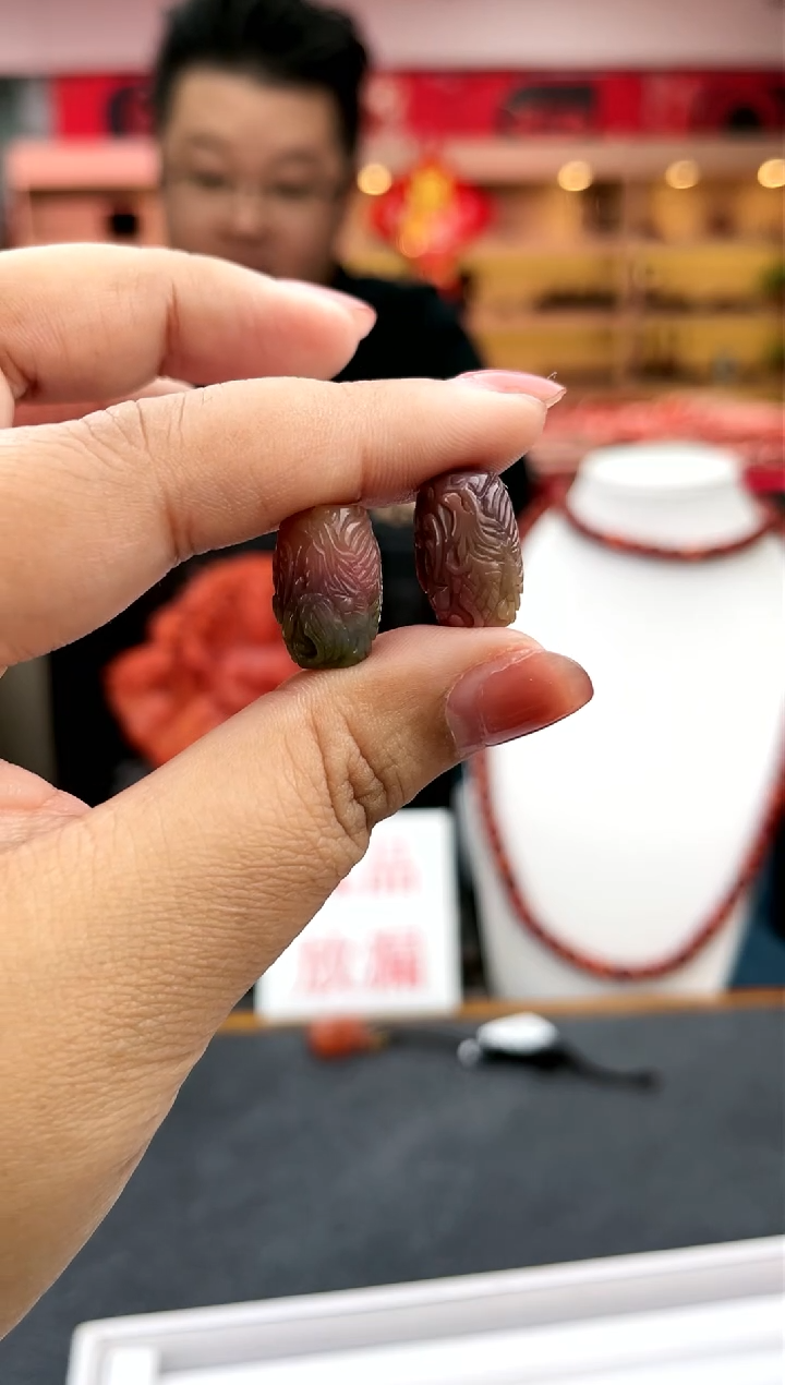 【闪购商品】玛瑙/玉髓未镶嵌盐源凤穿牡丹桶珠-多样性发一件一件6