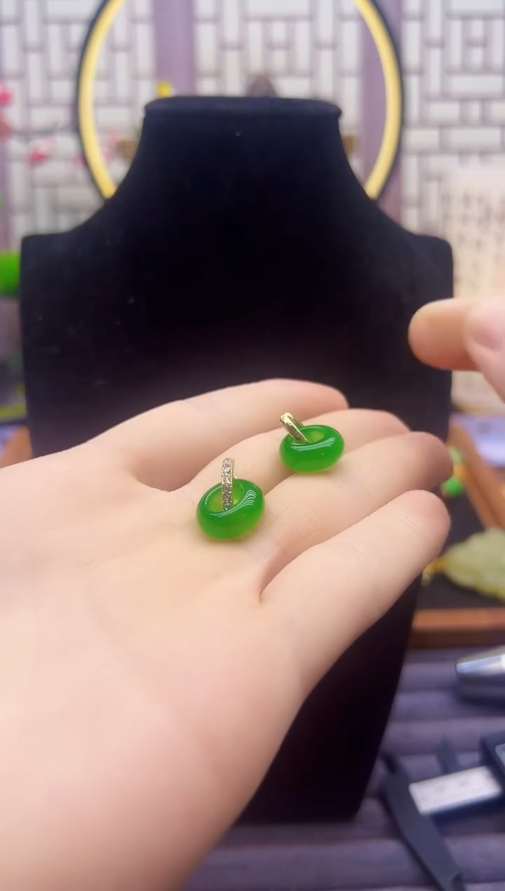 翡翠14K金镶嵌耳饰E251