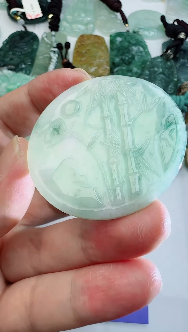 【闪购商品】翡翠颈饰未镶嵌多样性随机发其一