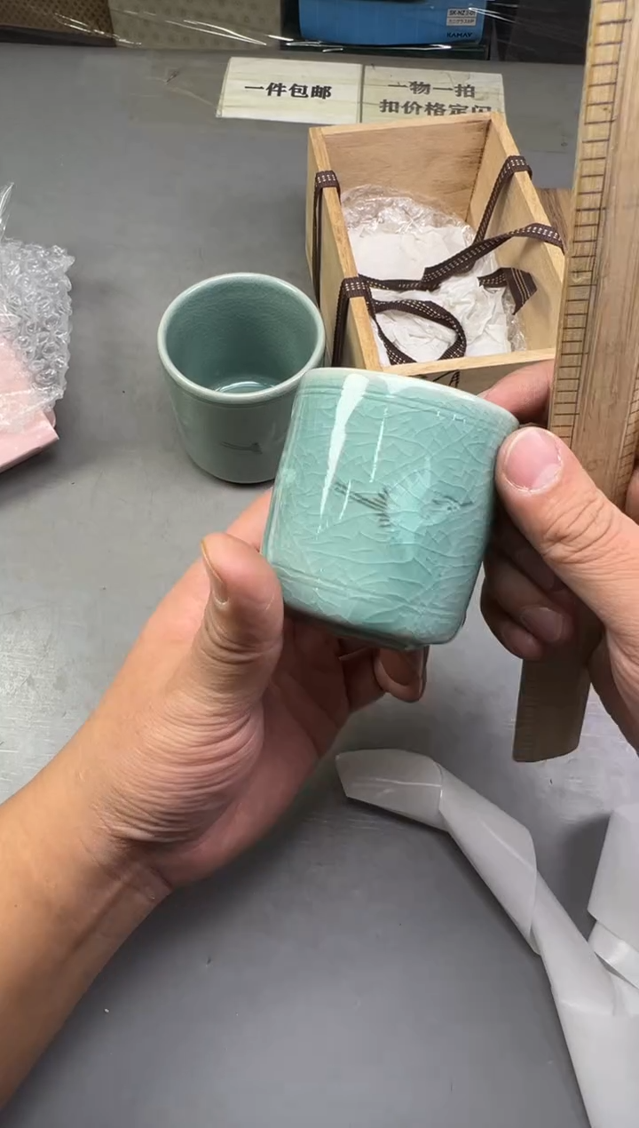 瓷片哥***鸡822中古产品，默认微瑕，谨慎参拍