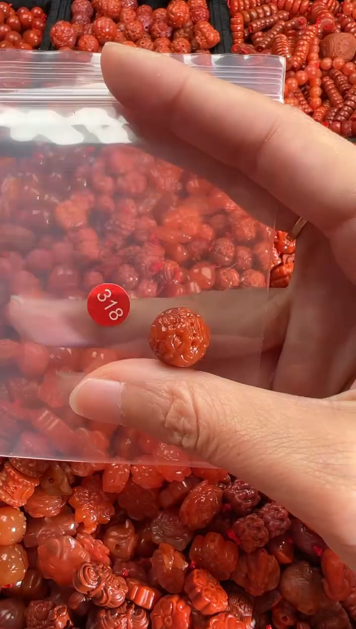 【闪购商品】南红玛瑙颈饰未镶嵌2