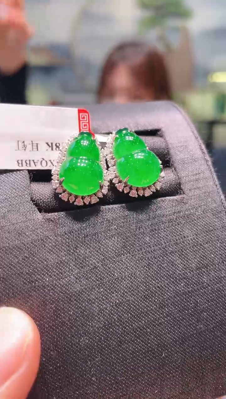 【闪购商品】翡翠颈饰18K金镶嵌A31耳钉