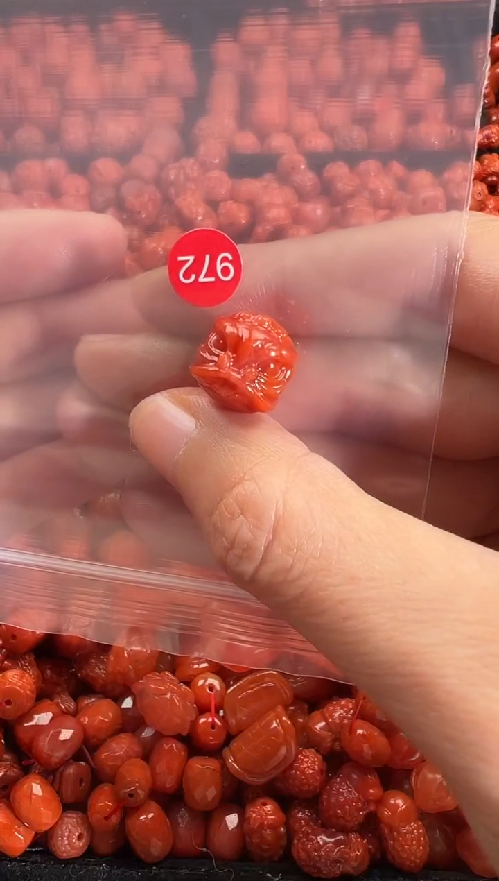 颈饰未镶嵌南红玛瑙11