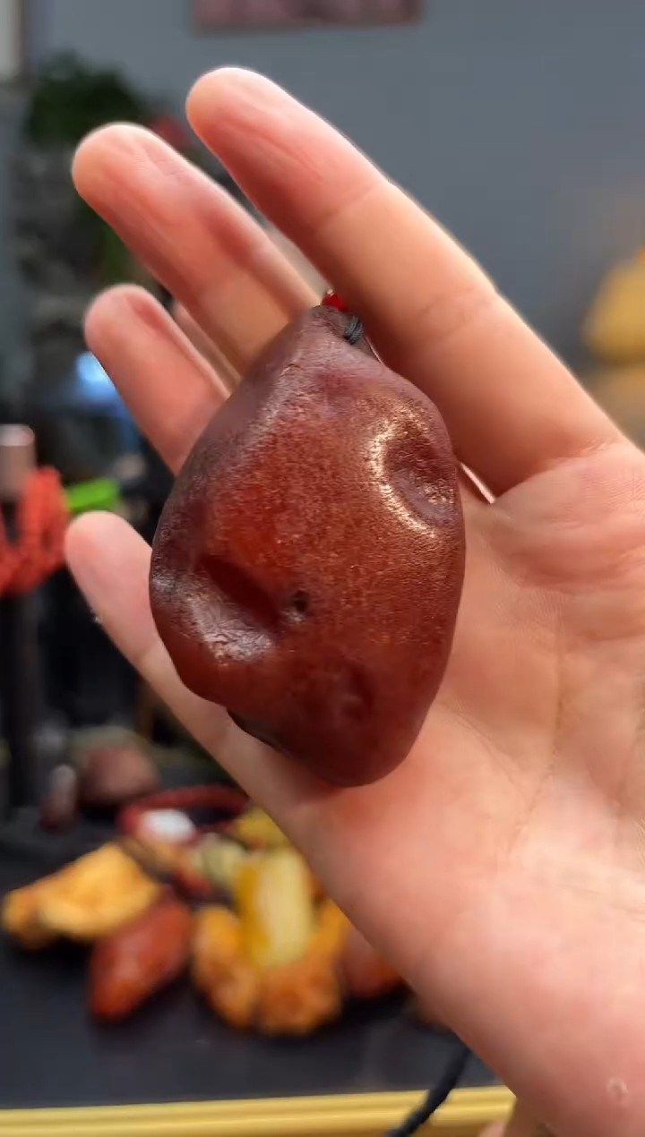 琥珀颈饰未镶嵌吊坠